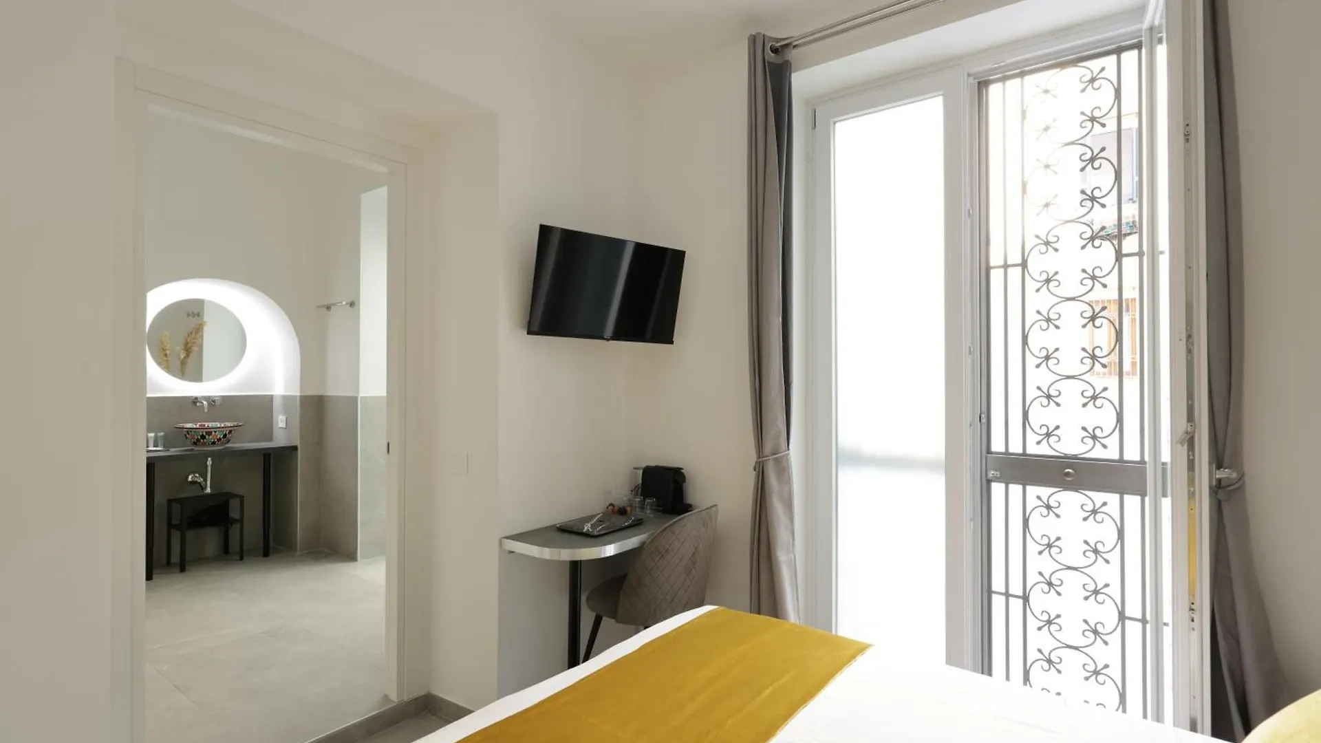 Artnap Mediterranea Room Naples Guest house
